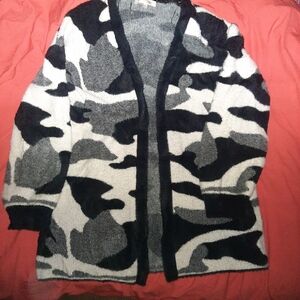 Black and White Camouflage Cardigan Size XL